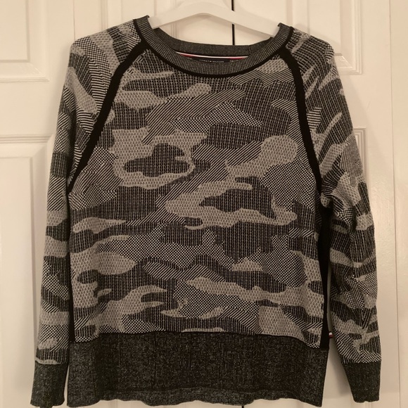 Tommy Hilfiger Cotton Camo Jacquard Sweater - Picture 1 of 7